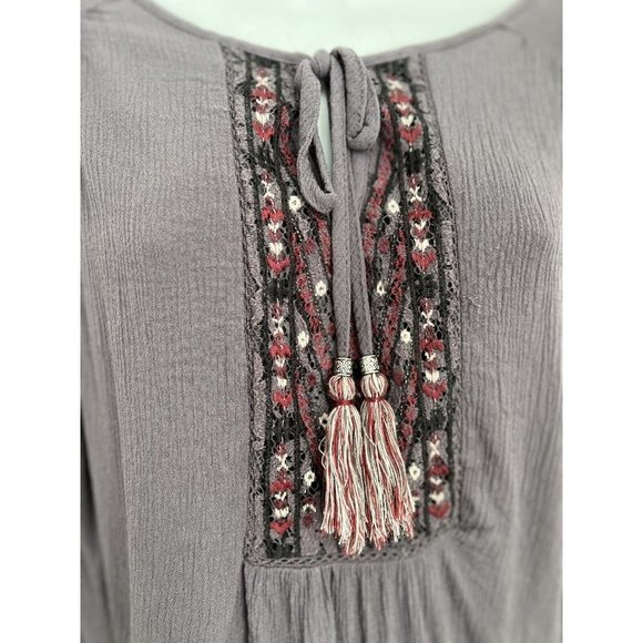 Knox Rose Women’s Gray Embroidered Crepe Wrinkled Long Sleeve Blouse Boh… - Picture 2 of 4